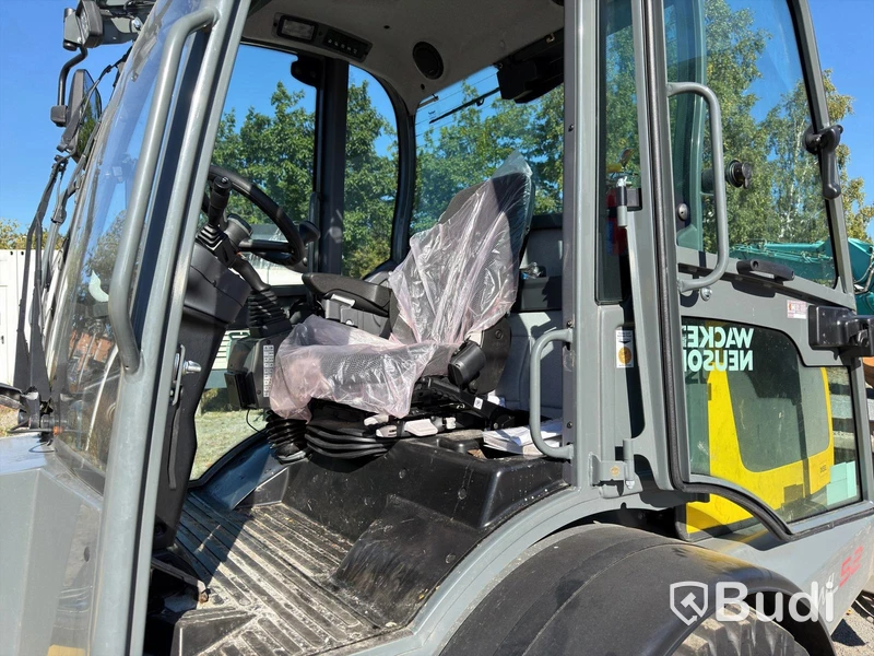 Wacker Neuson WL52 wheel loader, 2024 (248 hours), with plow and sand spreader