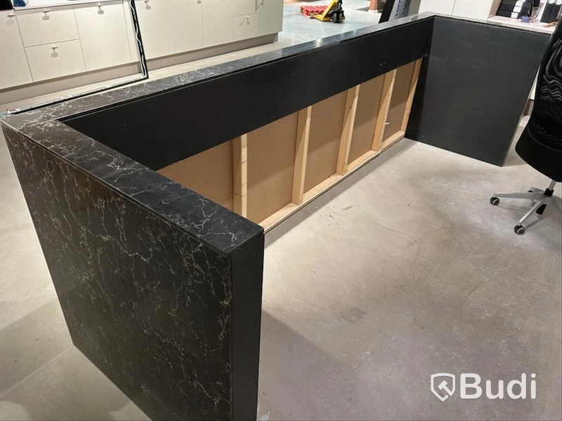Reception desk
