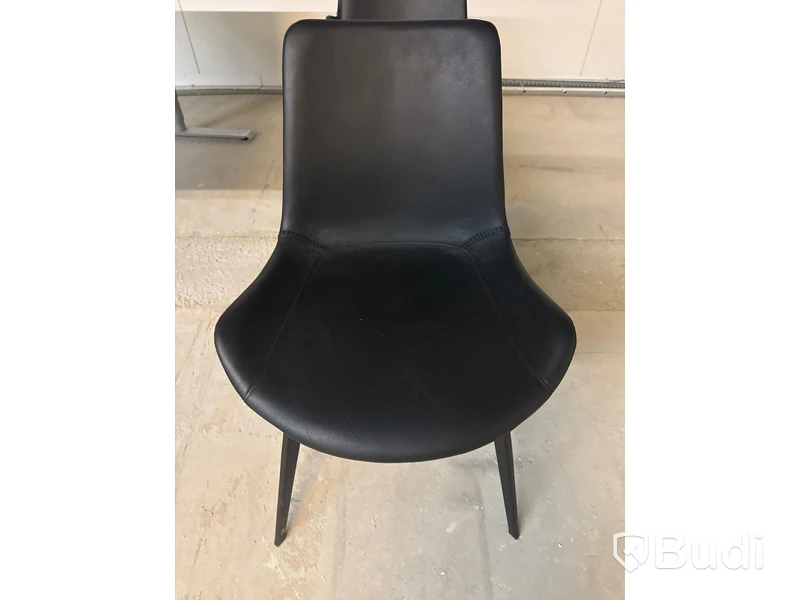 Dansform chairs