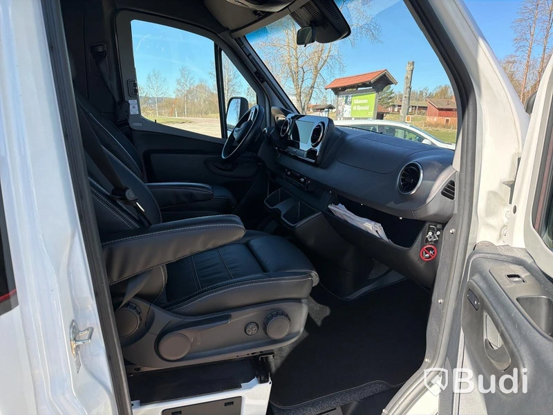 Husbil KABE TM 750 LXL Royal 2023 – Fullutrustad | 972 mil | B-körkort