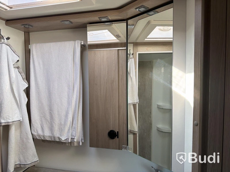 Husbil KABE TM 750 LXL Royal 2023 – Fullutrustad | 972 mil | B-körkort