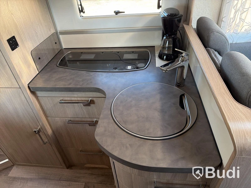 Husbil KABE TM 750 LXL Royal 2023 – Fullutrustad | 972 mil | B-körkort