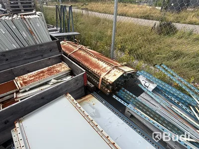 Shelving system, approx. 100 linear metres of shelving