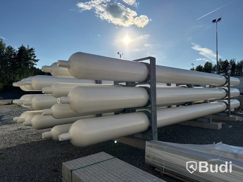 18 tuber/gasförråd med tubställningar för vätgas Tenaris 2023 (18 pcs gas cylinders for hydrogen)