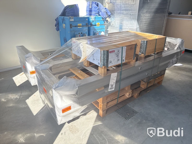 Parti reservdelar & tillbehör till vätgastankstationer / Assorted spare parts and accessories for hydrogen refueling stations