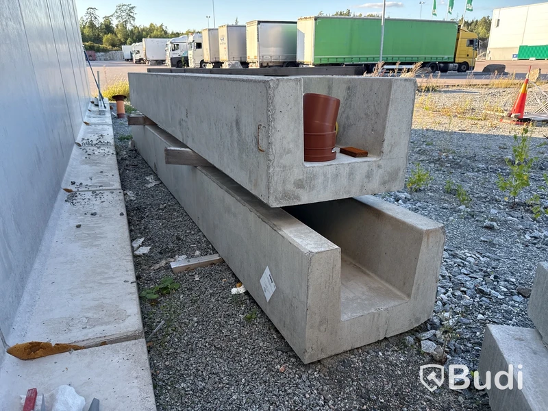 6 st prefabricerade betongfundament