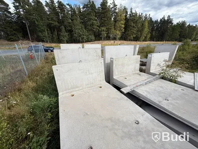 13 st prefabricerade betongelement/L-stöd S:t Eriks