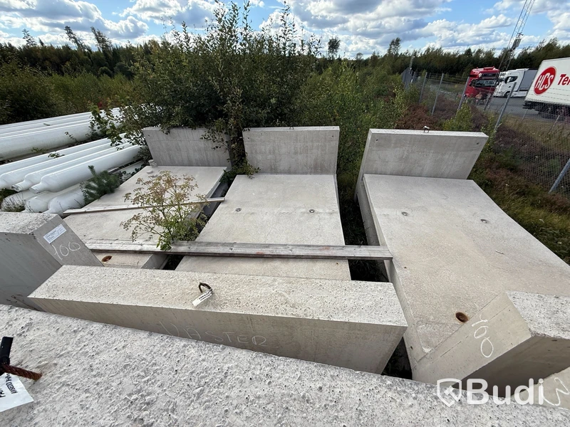 13 st prefabricerade betongelement/L-stöd S:t Eriks