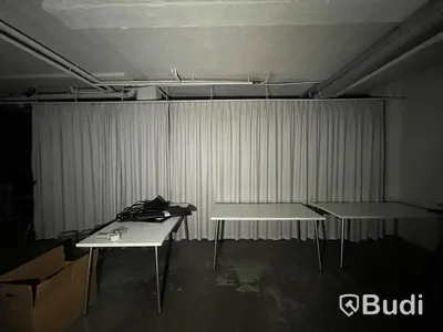 Specialbeställda gardiner och skenor