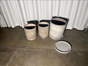 3 st krukor i betong - GRANIT