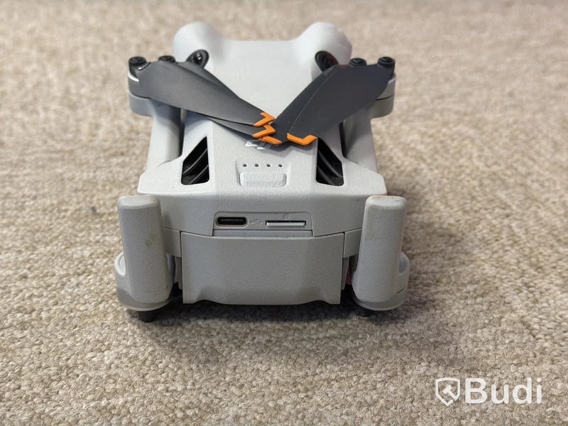 Drönare DJI Mini 4 Pro, Ultra Light 249 g, inkl. fjärrkontroll, batterier och väska