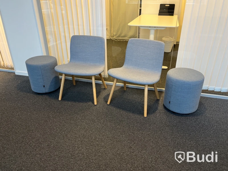 2 st loungestol Martela samt 2 st pallar Johanson Design