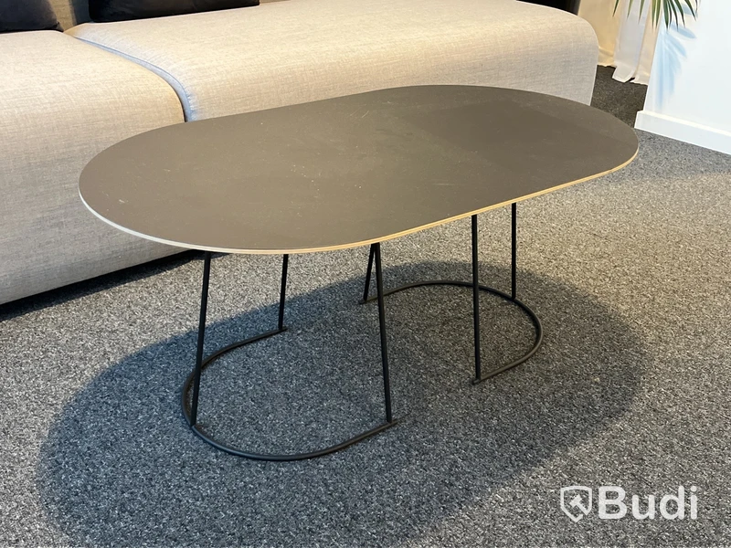 Modulsoffa HAY samt bord Muuto
