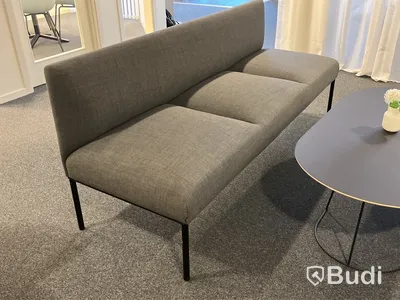 2 st soffor Martela samt bord Muuto
