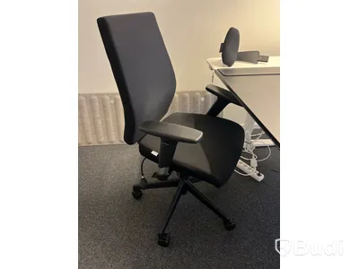 Höj- och sänkbart skrivbord med kontorsstol Lotus