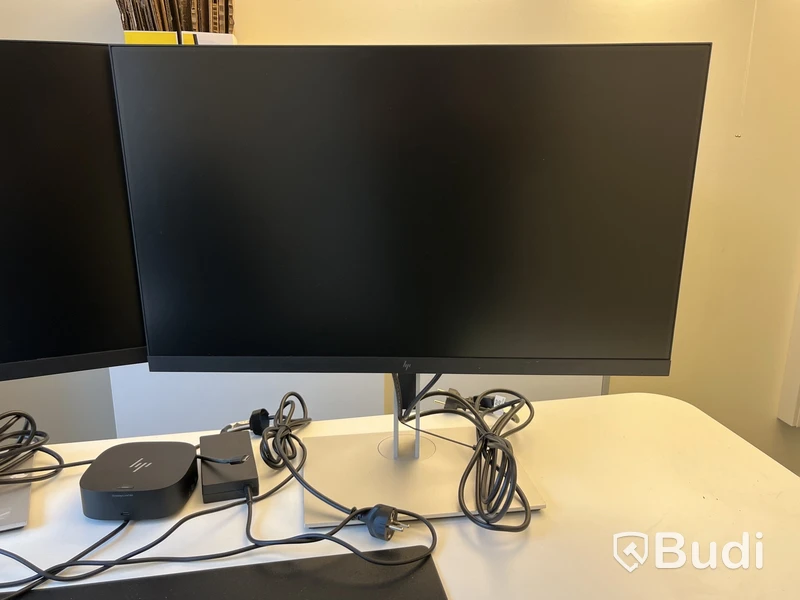 2 st skärmar 27", HP E27 G4 samt dockstation HP DisplayLink 4K-dock
