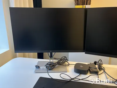 2 st skärmar 27", HP E27 G4 samt dockstation HP DisplayLink 4K-dock