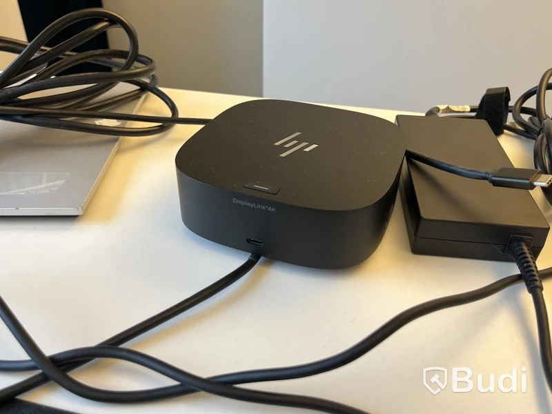 2 st skärmar 27", HP E27 G4 samt dockstation HP DisplayLink 4K-dock