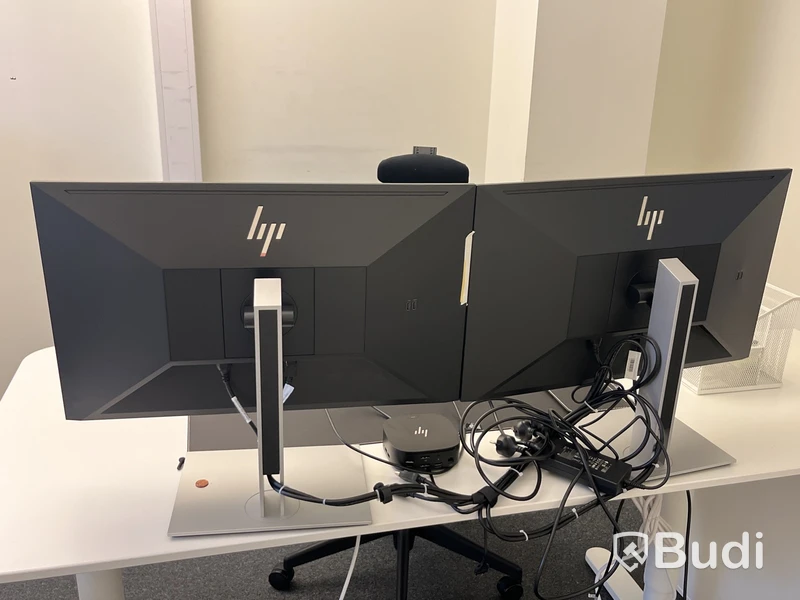 2 st skärmar 27", HP E27 G4 Eye Ease samt dockningsstation HP