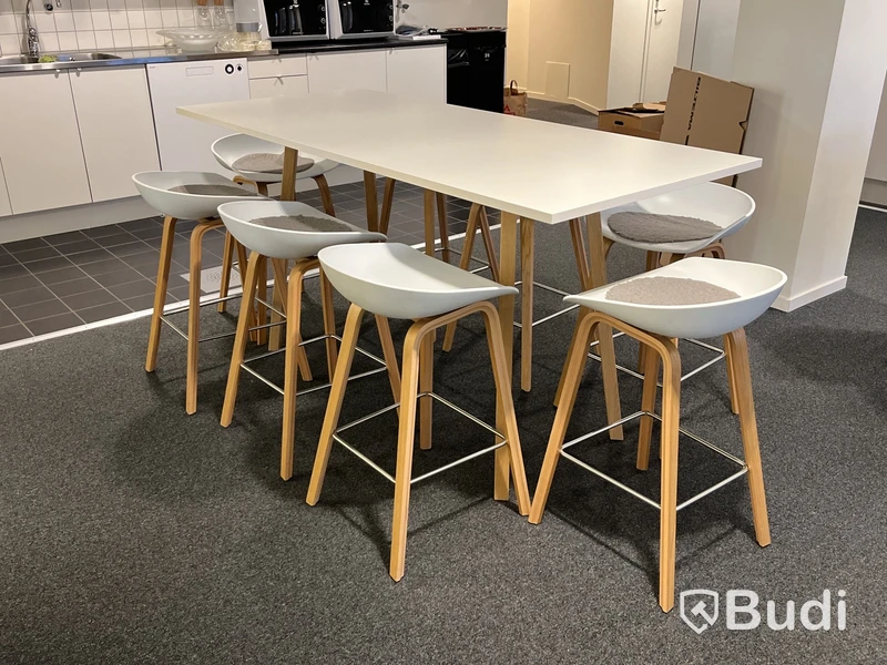 Barbord Martela med 8 st barstol HAY About A Stool