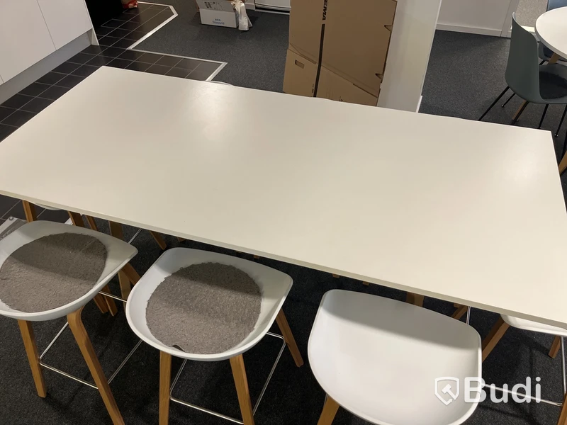 Barbord Martela med 8 st barstol HAY About A Stool