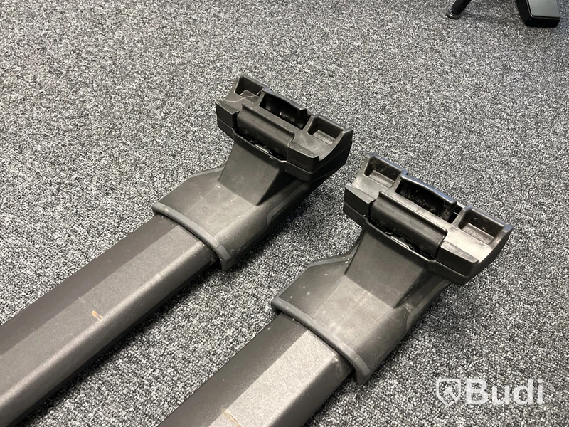 Takräcke, Thule Edge Flush Rail