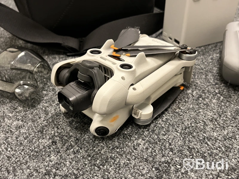 Drönare DJI Mini 4 Pro, Ultra Light 249 g, inkl. fjärrkontroll, batterier och väska