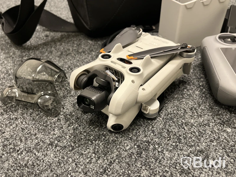Drönare DJI Mini 4 Pro, Ultra Light 249 g, inkl. fjärrkontroll, batterier och väska