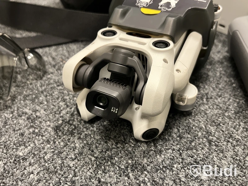 Drönare DJI Mini 4 Pro, Ultra Light 249 g, inkl. fjärrkontroll, batterier och väska
