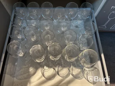 Parti med diverse glas