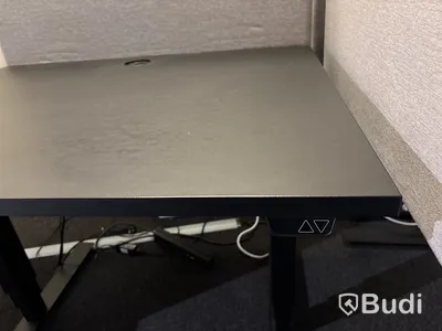 Höj och sänkbart skrivbord, EFG