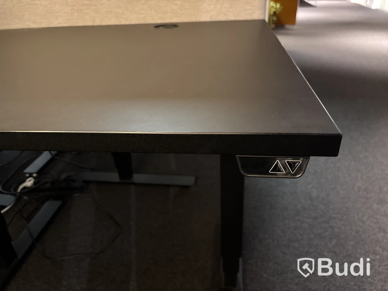 Höj och sänkbart skrivbord, EFG