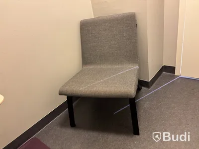 Fåtölj och bord, EFG