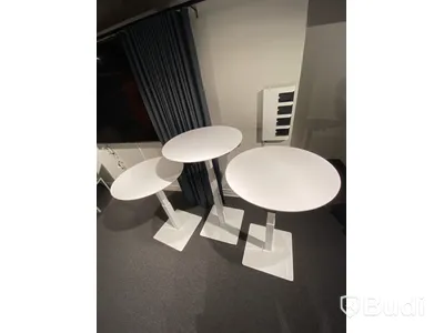 3 st. Höj- och sänkbara bord, EFG