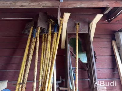 Support props & drywall trestles