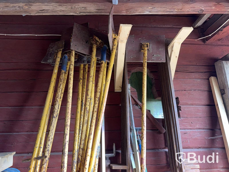Support props & drywall trestles