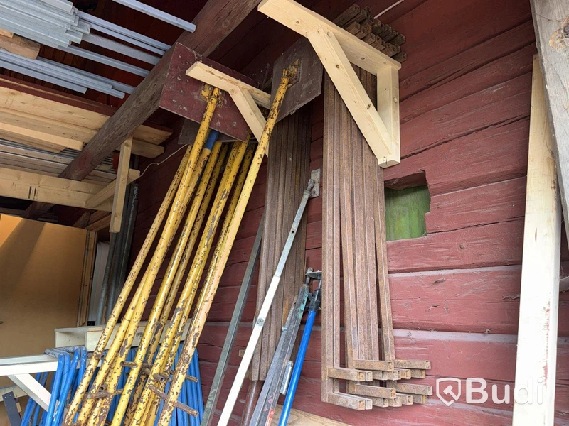 Support props & drywall trestles