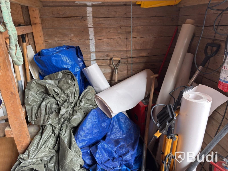 Stort parti värmefläktar, belysning, spik, skruv m.m