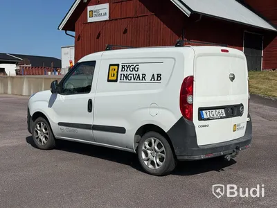 Opel Combo 1.4 | 80,360 km | 2017 | Van racking