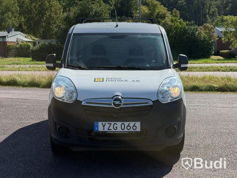 Opel Combo 1.4 | 80,360 km | 2017 | Van racking