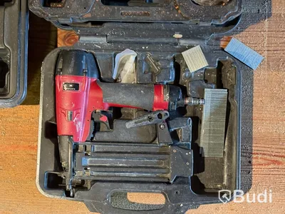 9 st spik- & dyckertpistoler