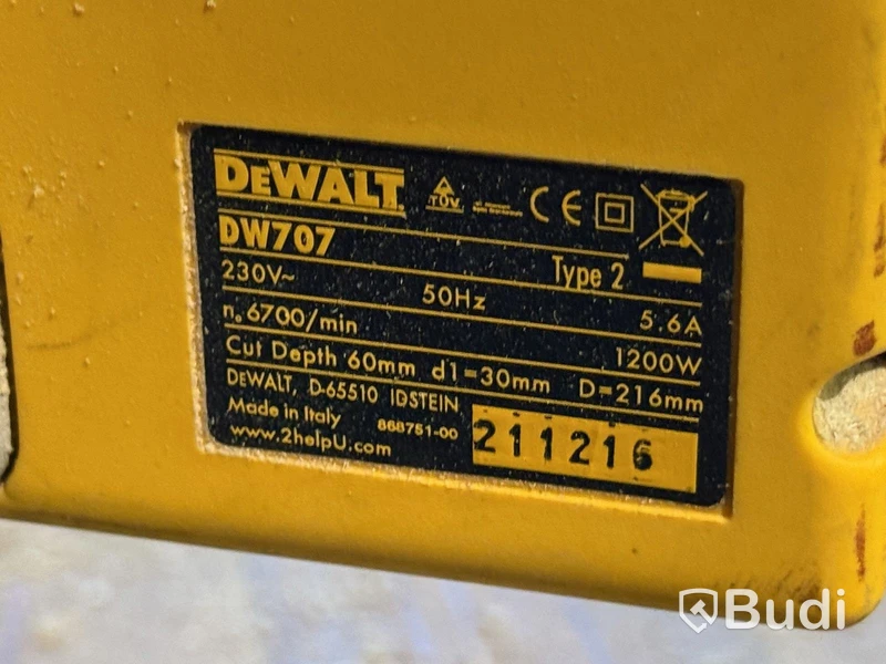 3 DeWalt chop and mitre saws