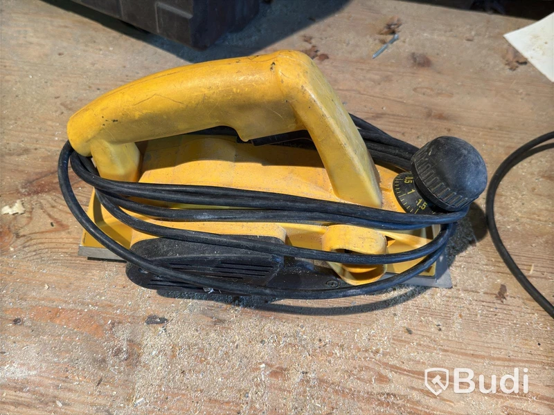 14 st elhandmaskiner Dewalt