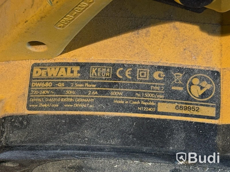 14 st elhandmaskiner Dewalt
