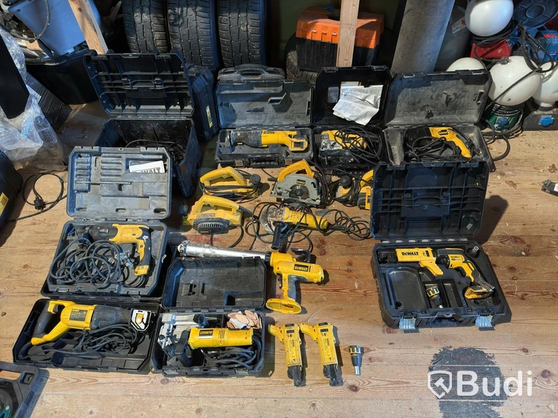 14 st elhandmaskiner Dewalt