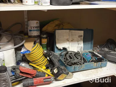 Verktygsförråd med allt innehåll
