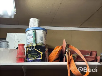Verktygsförråd med allt innehåll