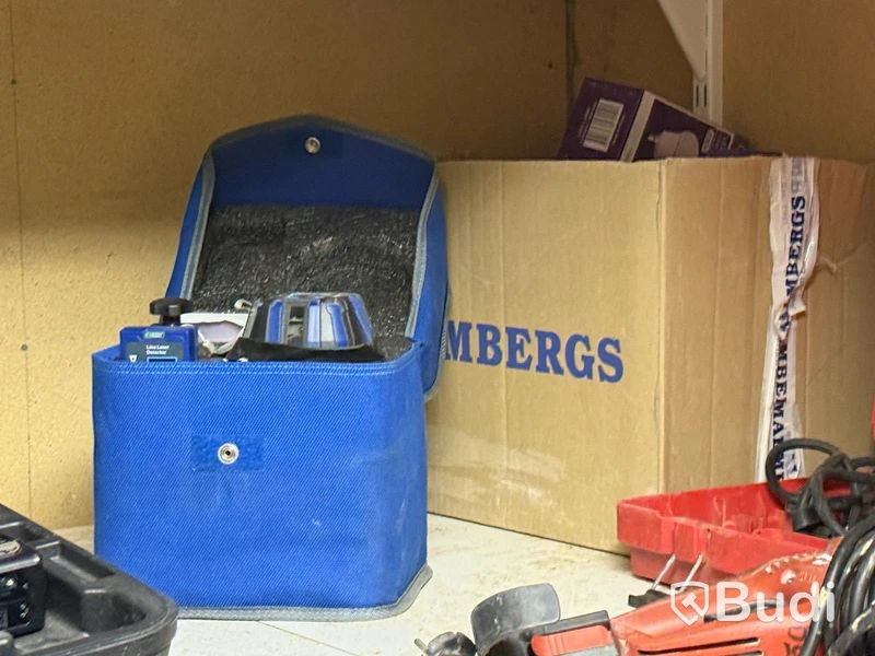 Verktygsförråd med allt innehåll