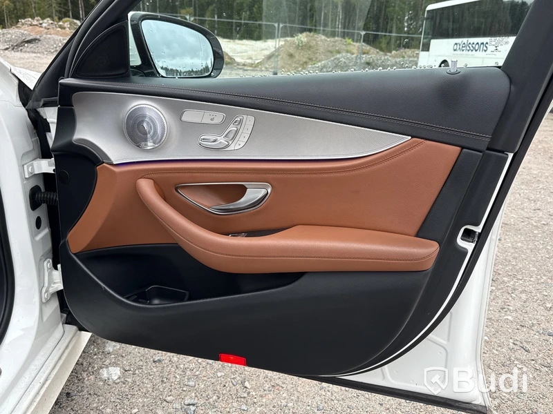Mercedes-Benz E 220 T d 4MATIC | 26560 mil | 194 hk | 2017