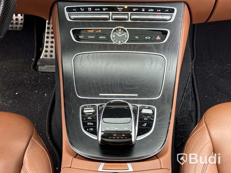 Mercedes-Benz E 220 T d 4MATIC | 26560 mil | 194 hk | 2017
